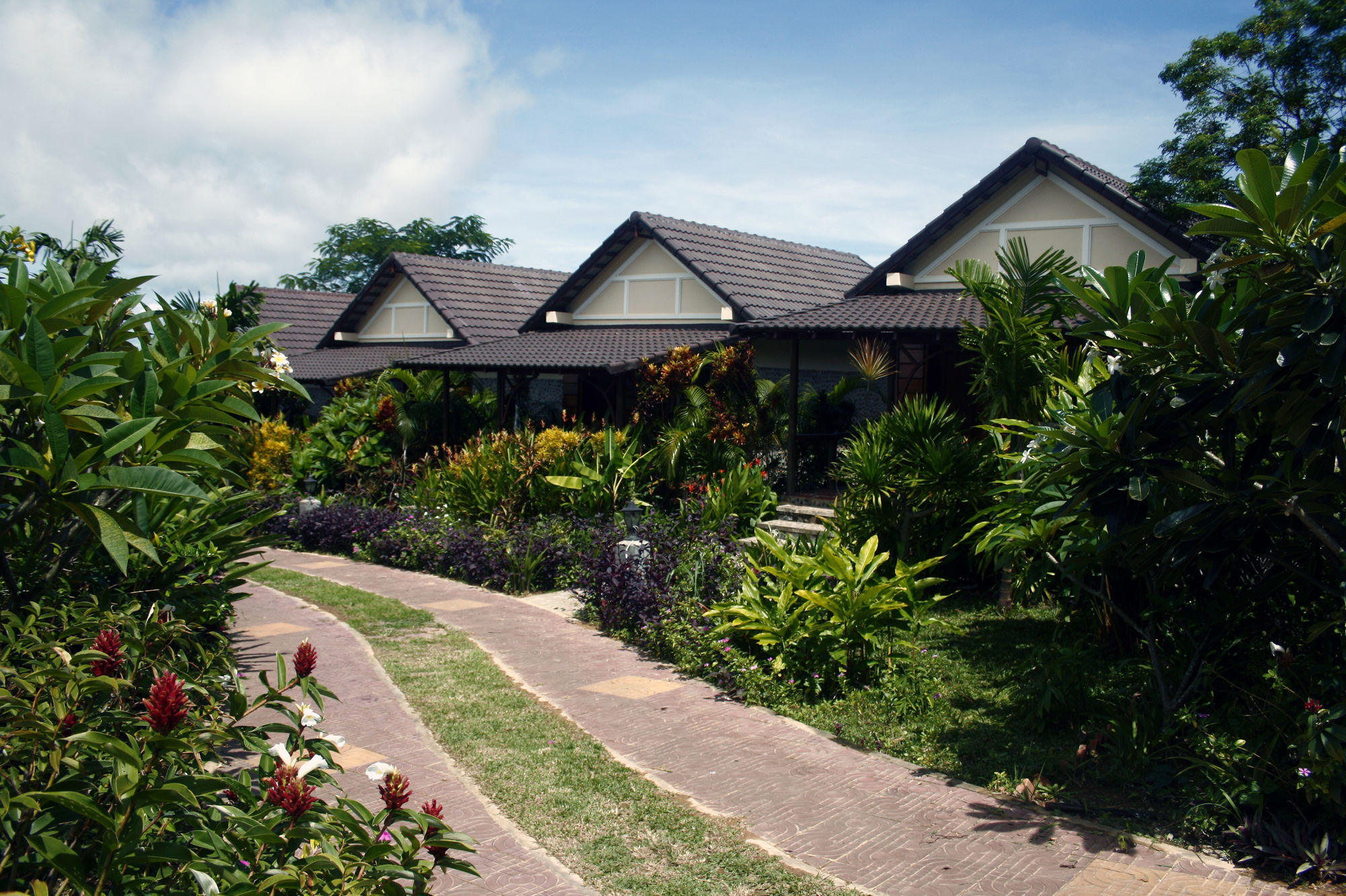 Atmaland Resort Kep Exterior foto